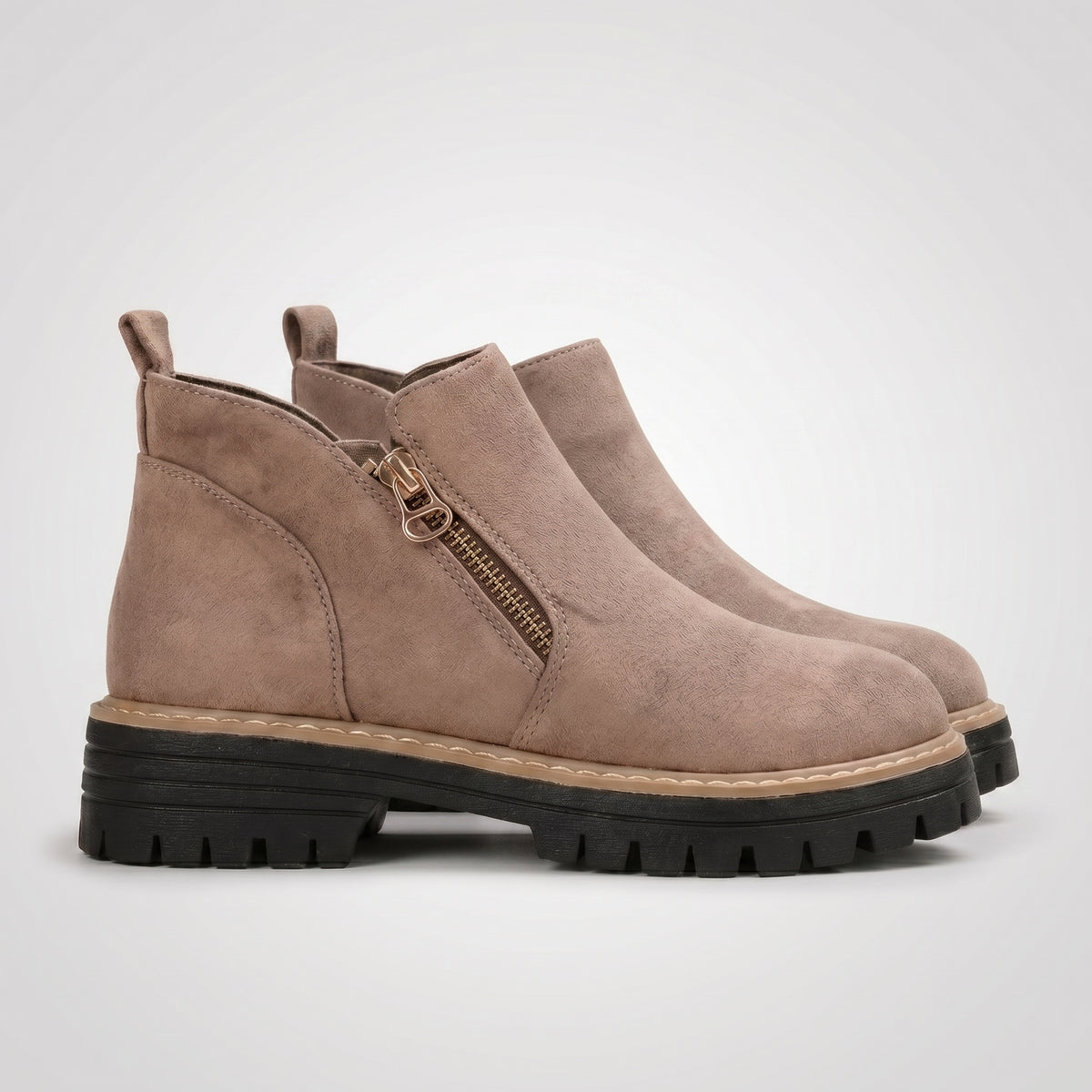 Dipni Women's Chunky Ankle Boots - Khaki Pair