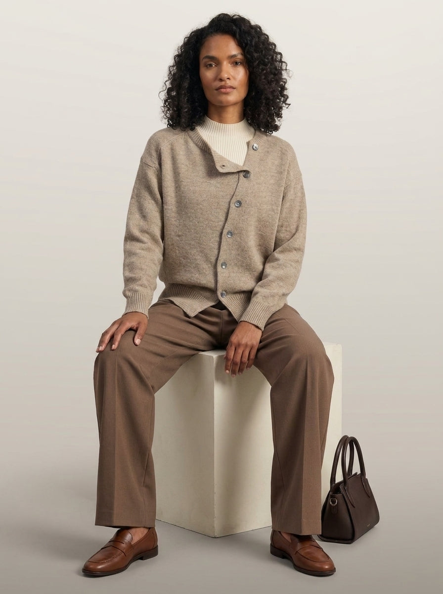 dipni-womens-chunky-knit-cardigan-beige-shot04-seated.jpg