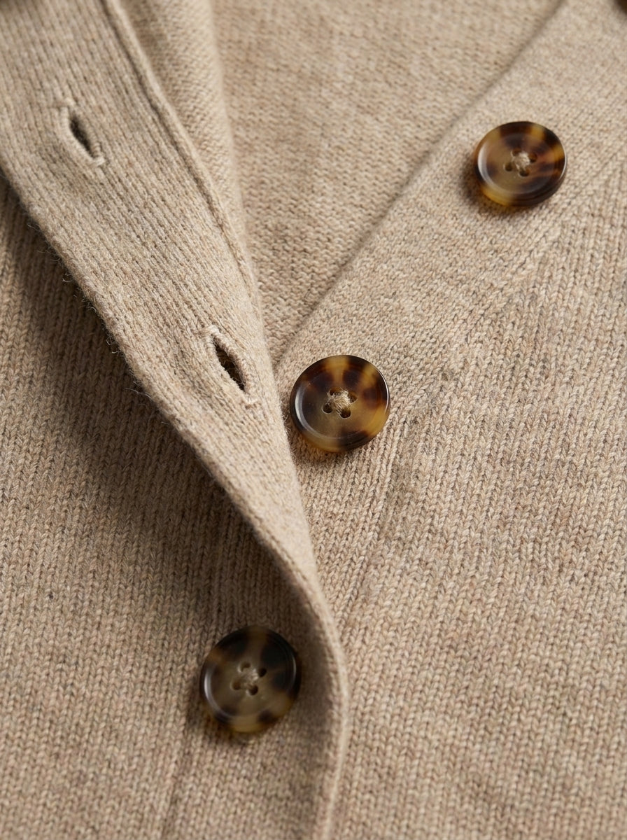 dipni-womens-chunky-knit-cardigan-beige-shot05-buttons.jpg