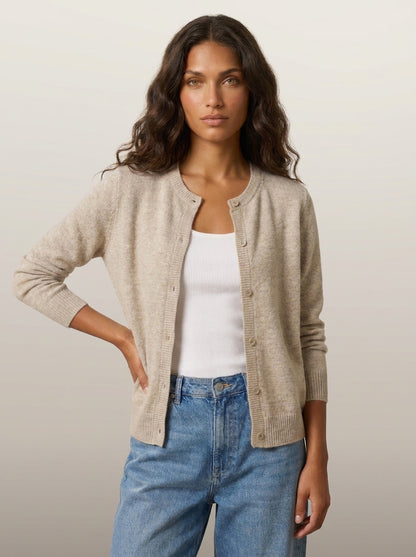 dipni-womens-everyday-knit-cardigan-beige-shot01.jpg
