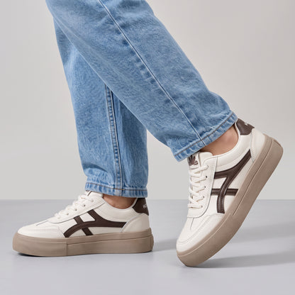 dipni-womens-retro-sneakers-lifestyle-2