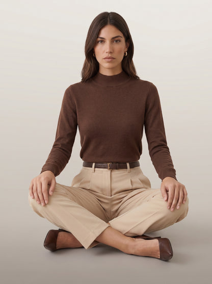 07 beige seated