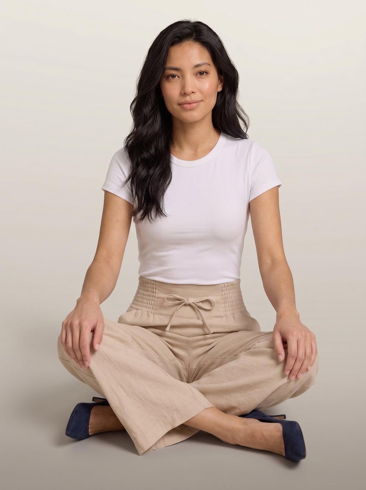 dipni-womens-wide-leg-trousers-elasticated-waist-beige-shot07-sitting