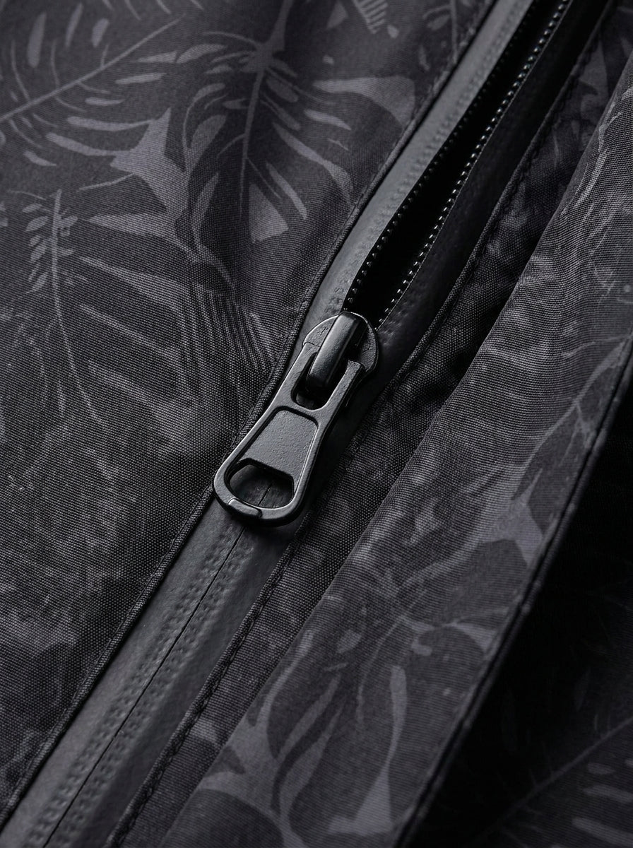 shot 05 macro zipper print